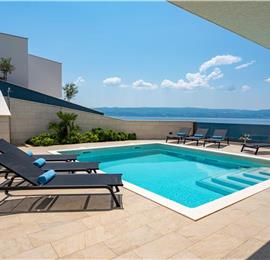 5 bedroom beachfront villa with heated pool near Omis, sleeps 9